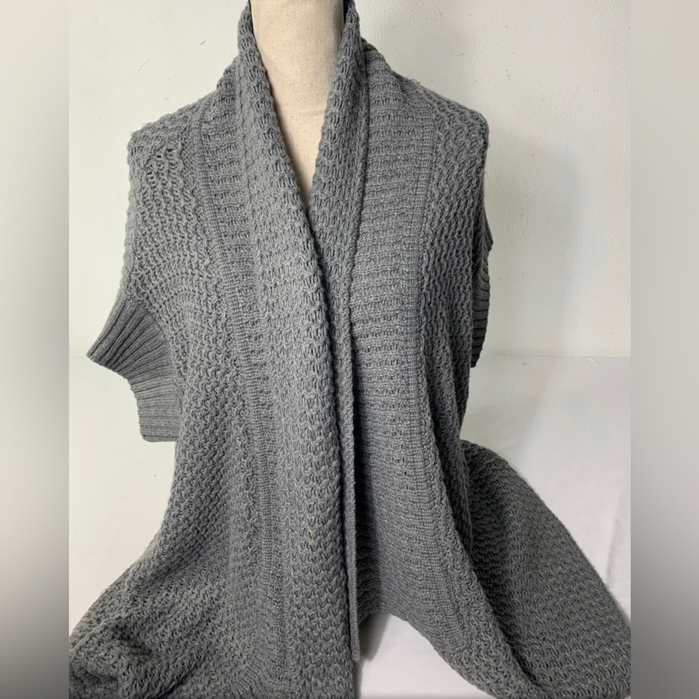 EUC- Tally-Ho Large Needle Knit Waterfall Cardigan